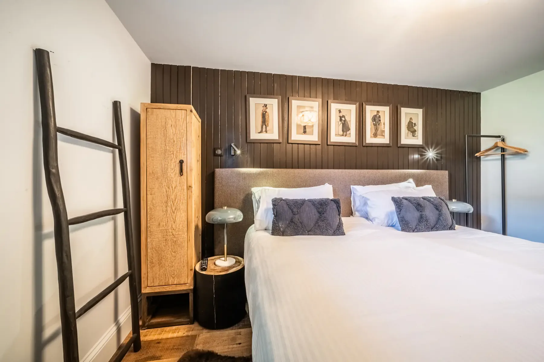 Dormitorio doble de lujo con baño privado del chalet familiar La Rose en Clairiere, Morzine