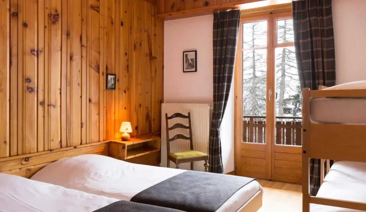 Tribu family room