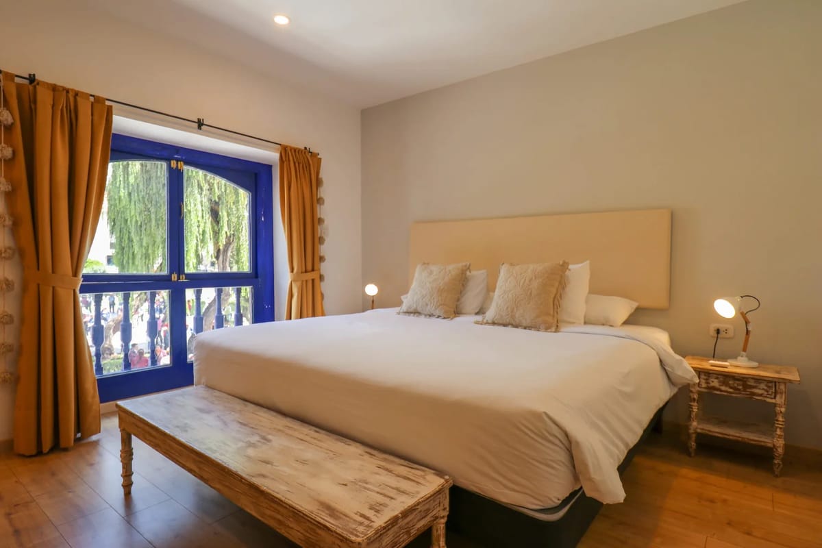 Cozy 1BR in Plaza de Armas w/ Balcony