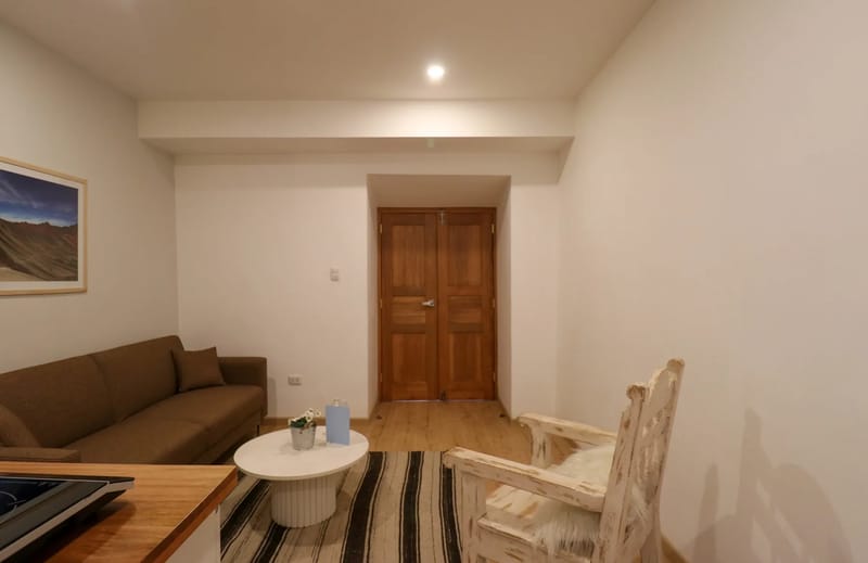 Cozy 1BR in Plaza de Armas w/ Balcony