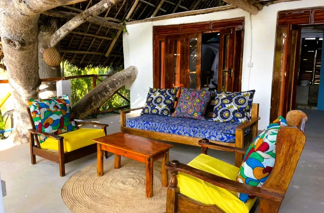 Baobab Treehouse A-Frame Cottage