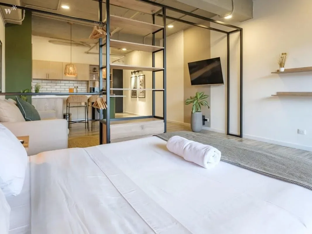 Roomy Loft in Laureles w/ Balcony
