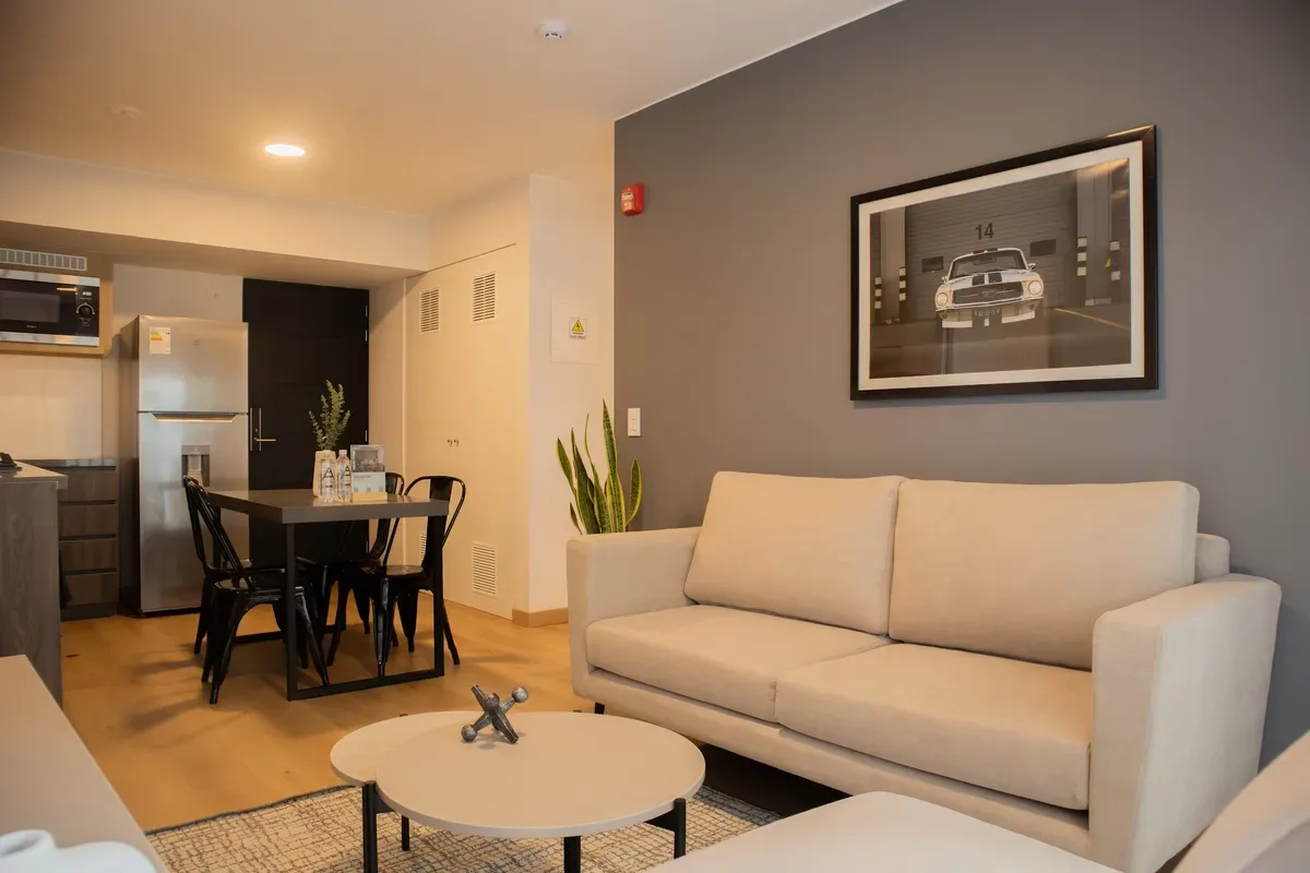 Dazzling 2BR w/ Balcony in Miraflores