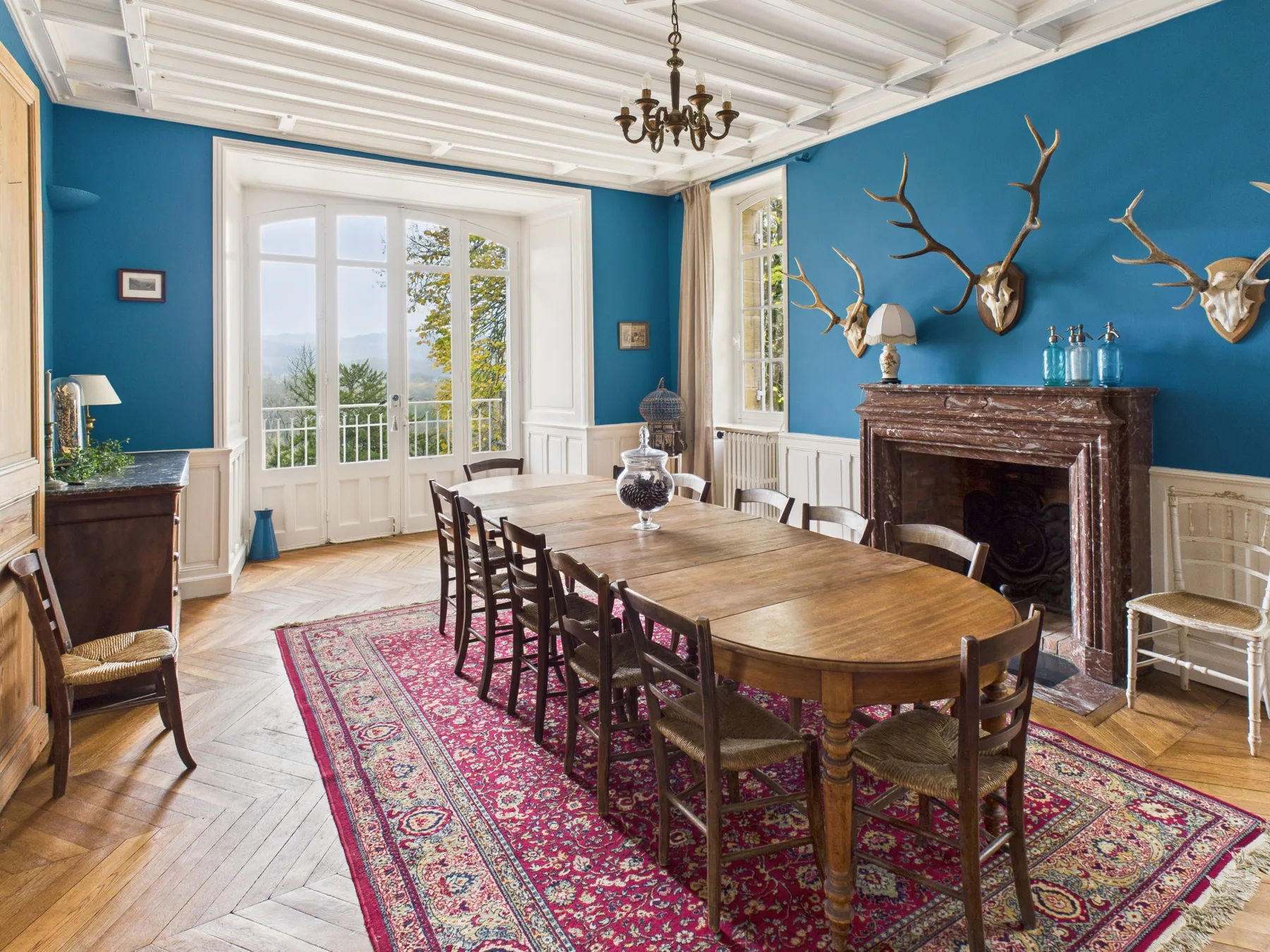 Gran casa señorial en alquiler en Saint-Léon-sur-Vézère