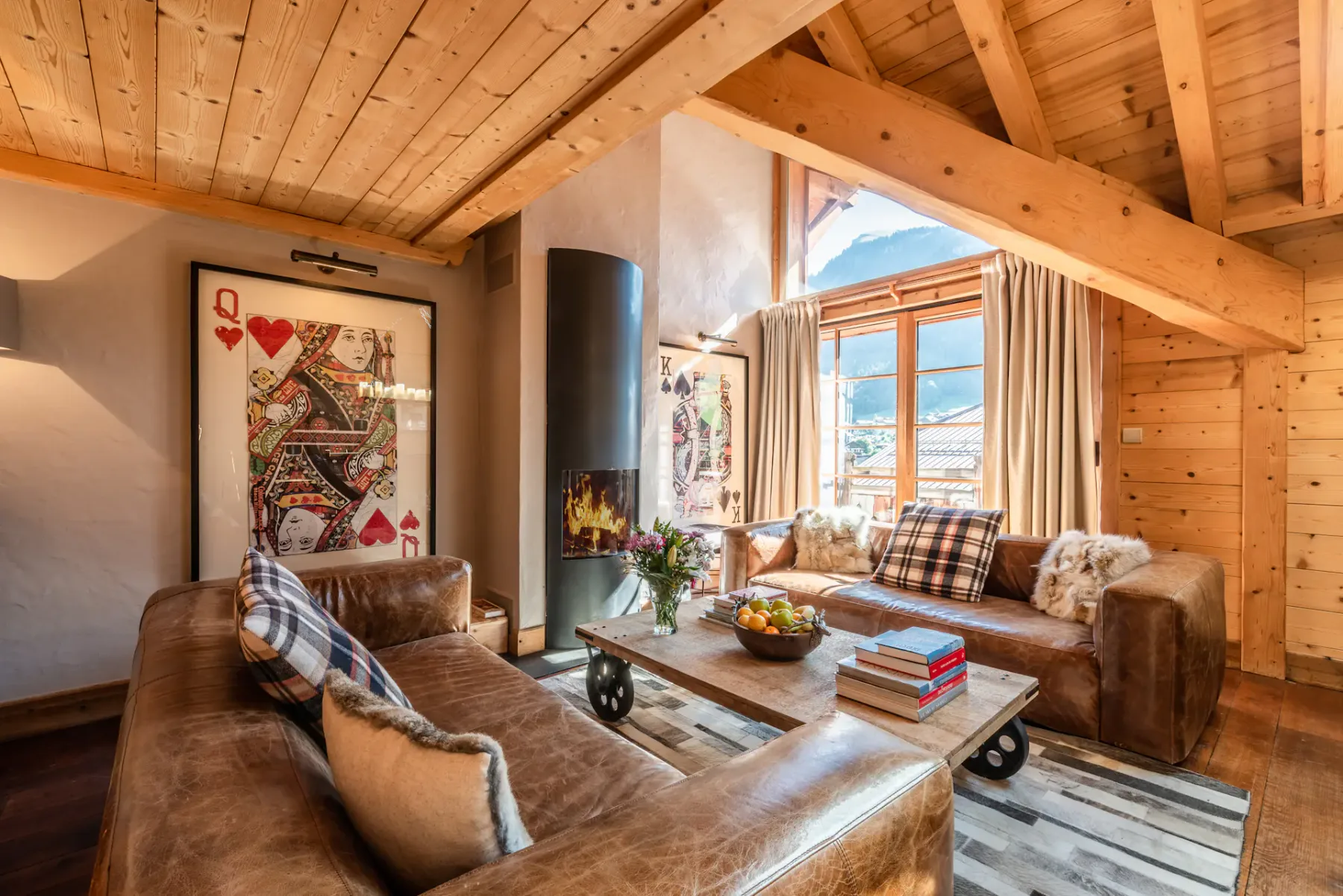Spacious alpine living room ski apartment Garapa Morzine
