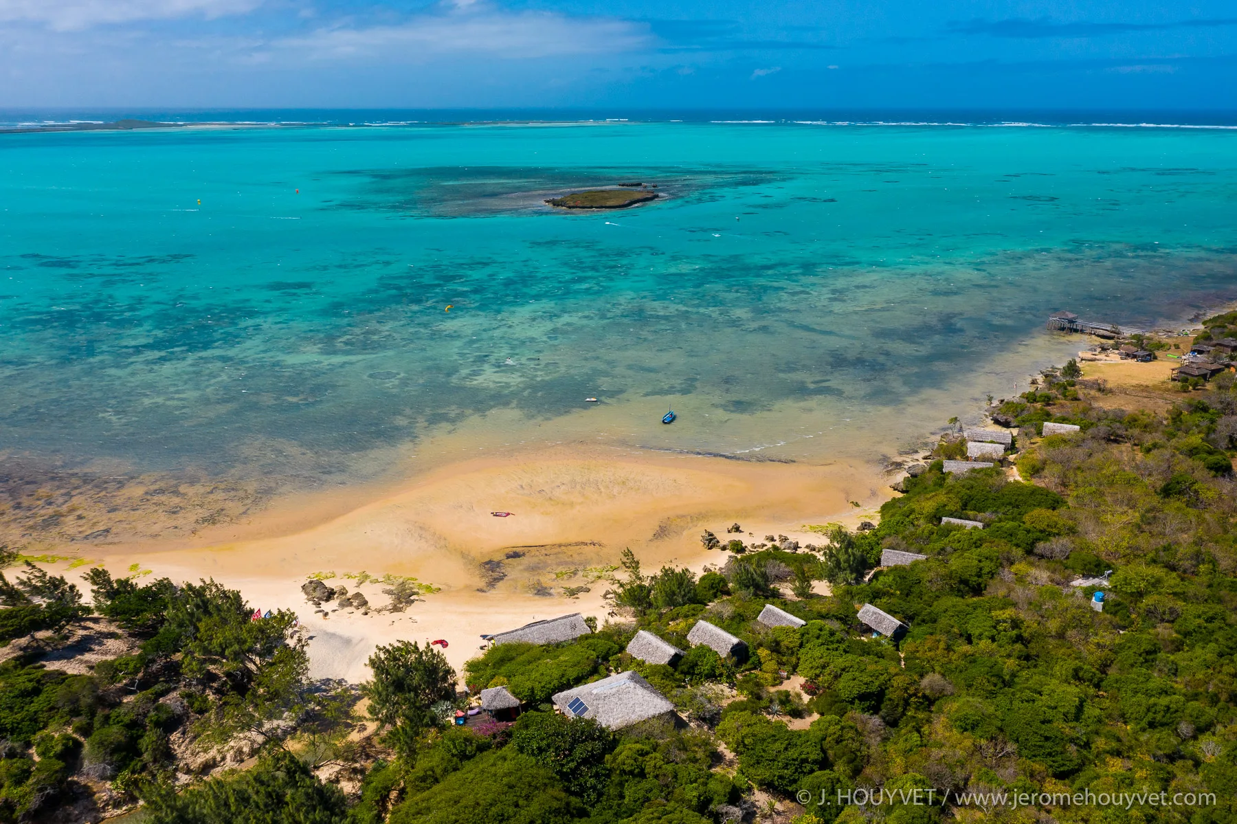 Lodge by the lagoon