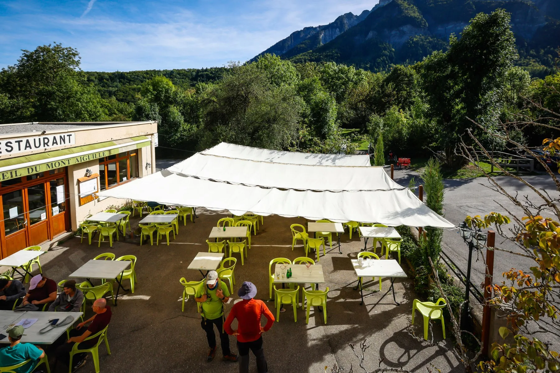 Hotel restaurant