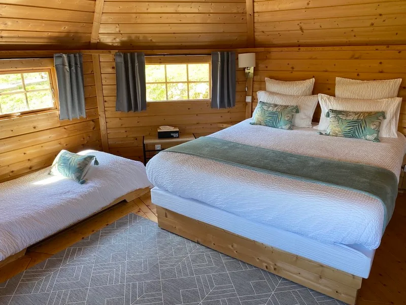 Couple kota with a cabin bed