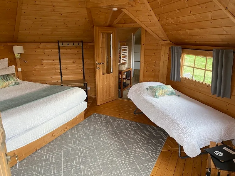 Couple kota with an 80 × 190 cm bed