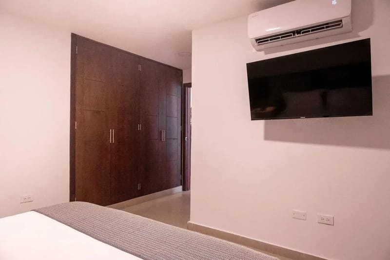 Glorious 2BR w/ AC in Bocagrande
