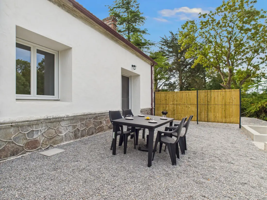 Apartment property gallery photo