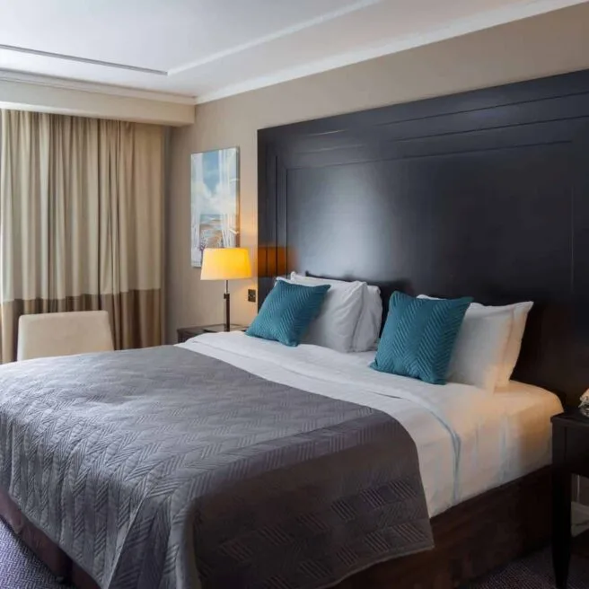 Deluxe bedroom at Shamrock Lodge Hotel