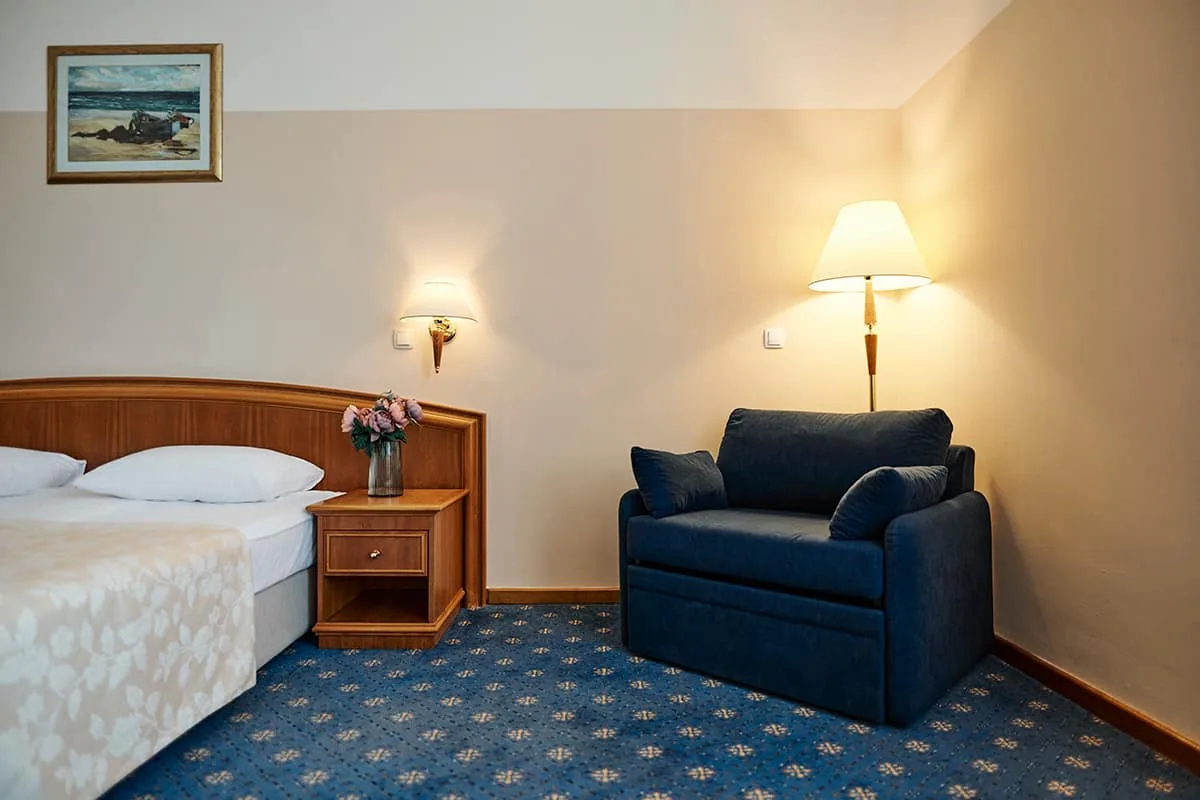 Double or twin room with sea view and balcony