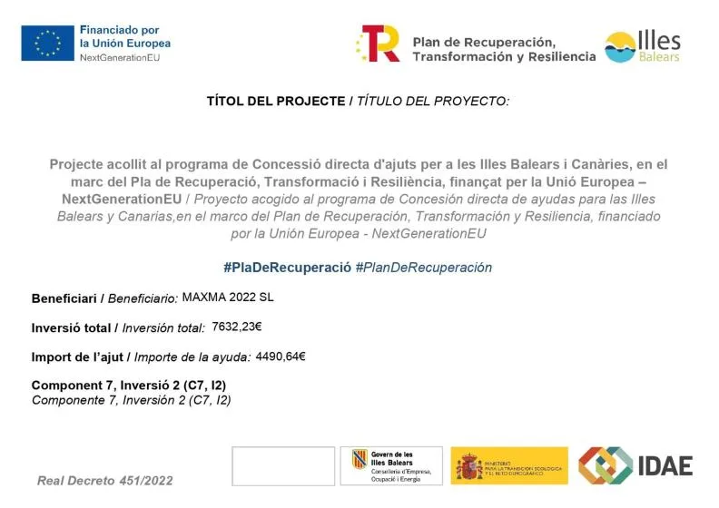Un aviso impreso bilingüe sobre financiación de proyectos, con logotipos de organismos en la parte inferior.