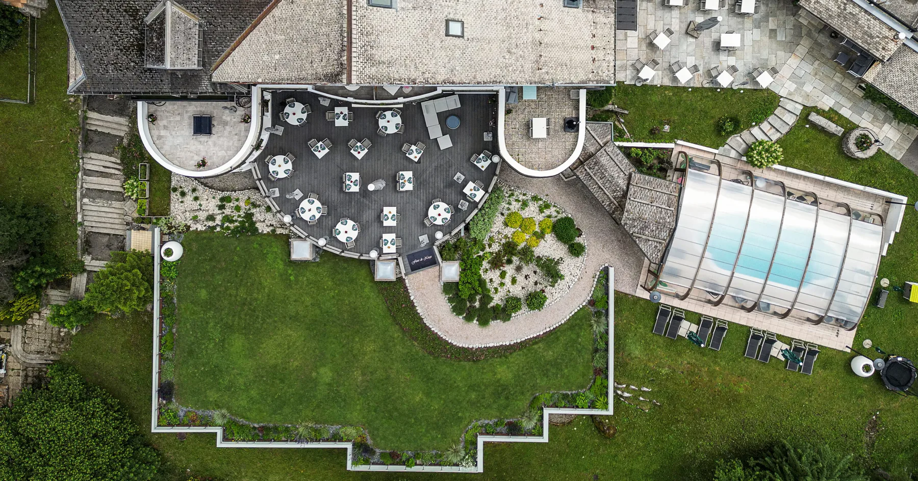 Terrace, garden and pool