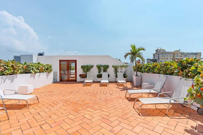 Luxury 2BR w/ AC in Ciudad Amurallada