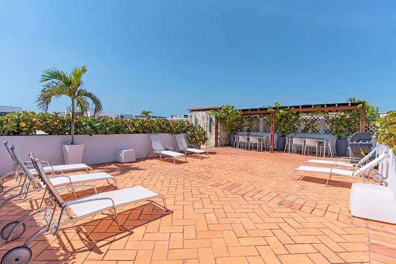 Luxury 2BR w/ AC in Ciudad Amurallada