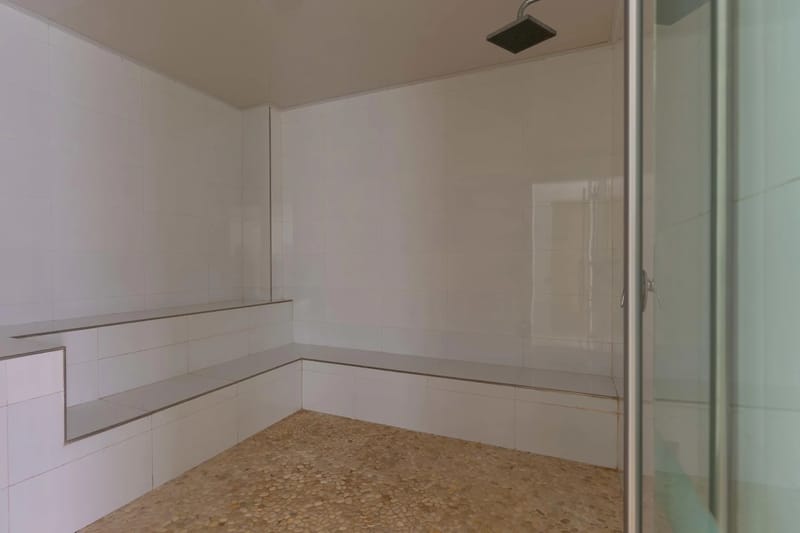 Luxury 2BR w/ AC in Ciudad Amurallada