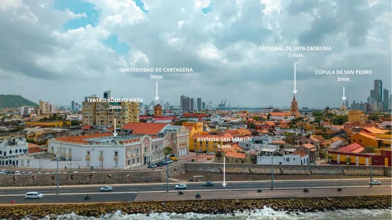 Luxury 2BR w/ AC in Ciudad Amurallada