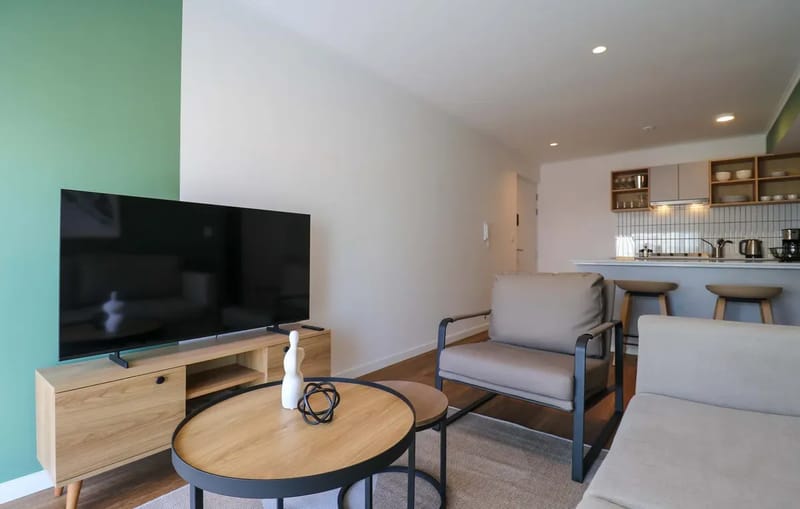 Curated Urban 2BR w/ Balcony in Miraflores
