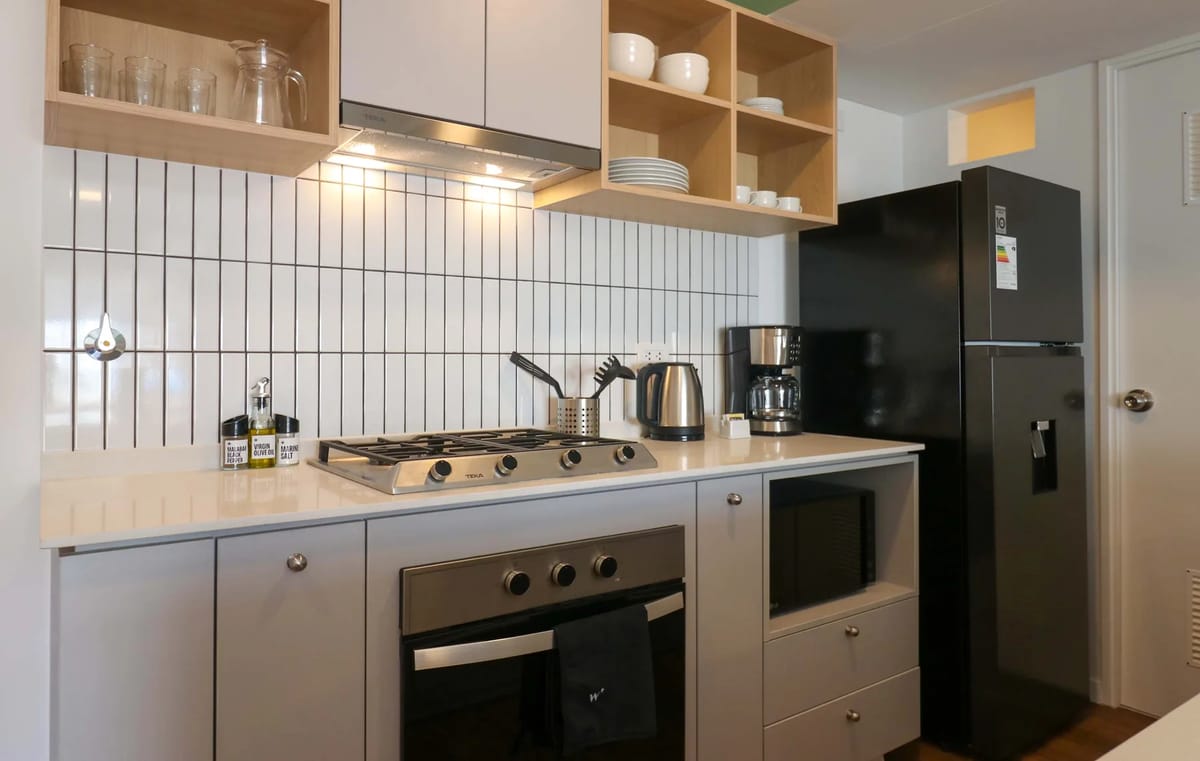 Curated Urban 2BR w/ Balcony in Miraflores