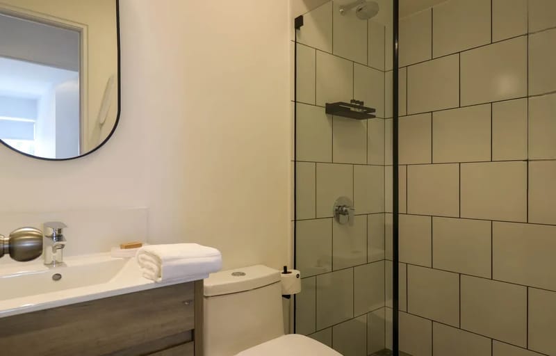 Curated Urban 2BR w/ Balcony in Miraflores