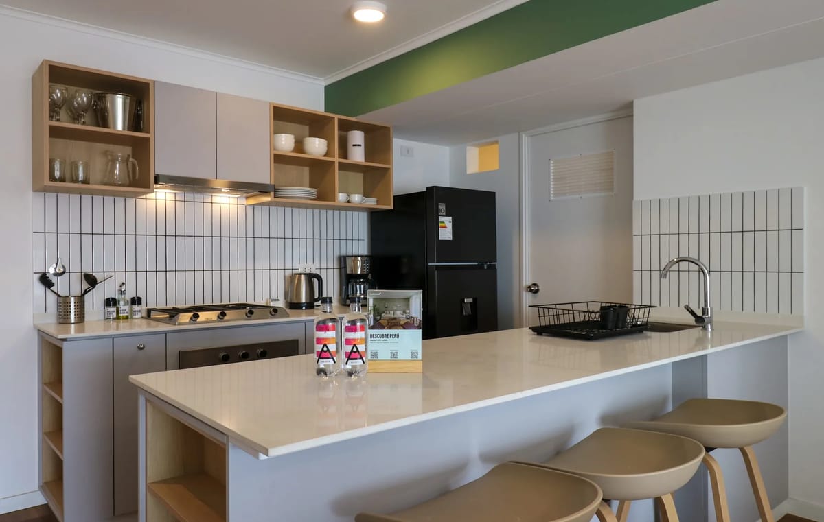 Curated Urban 2BR w/ Balcony in Miraflores