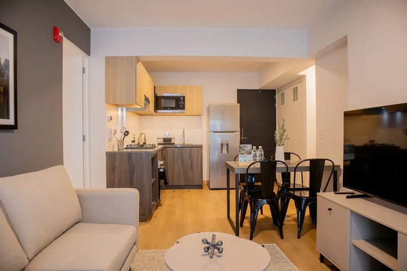 Magnificent 2BR w/ Balcony in Miraflores