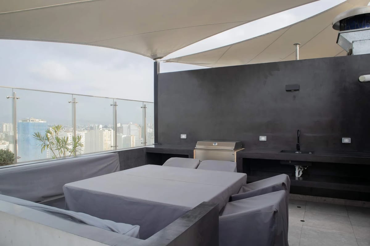 Magnificent 2BR w/ Balcony in Miraflores