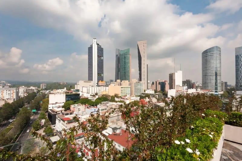 Enhanced 2BR with Balcony in Cuauhtémoc