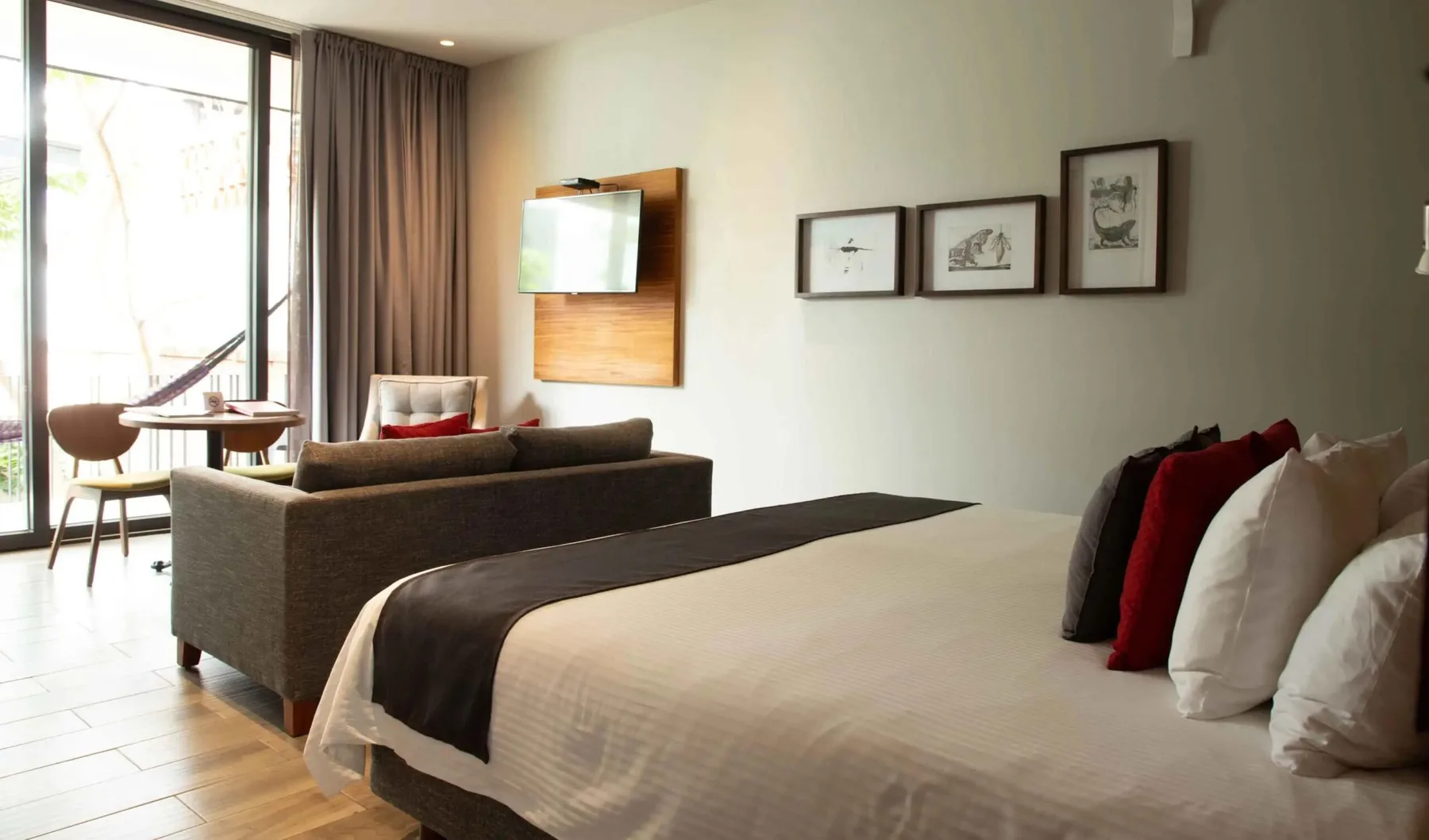 Junior suite with balcony