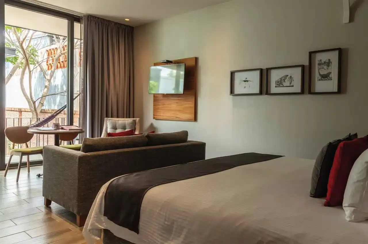 Suite with balcony