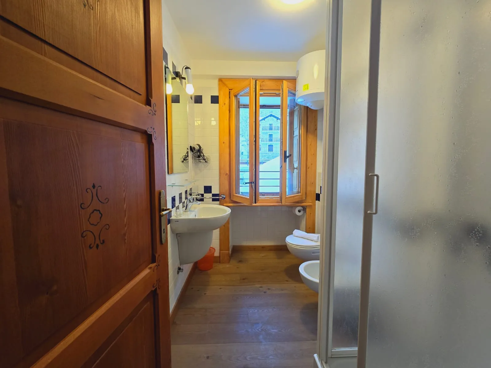 Studio apartment bathroom