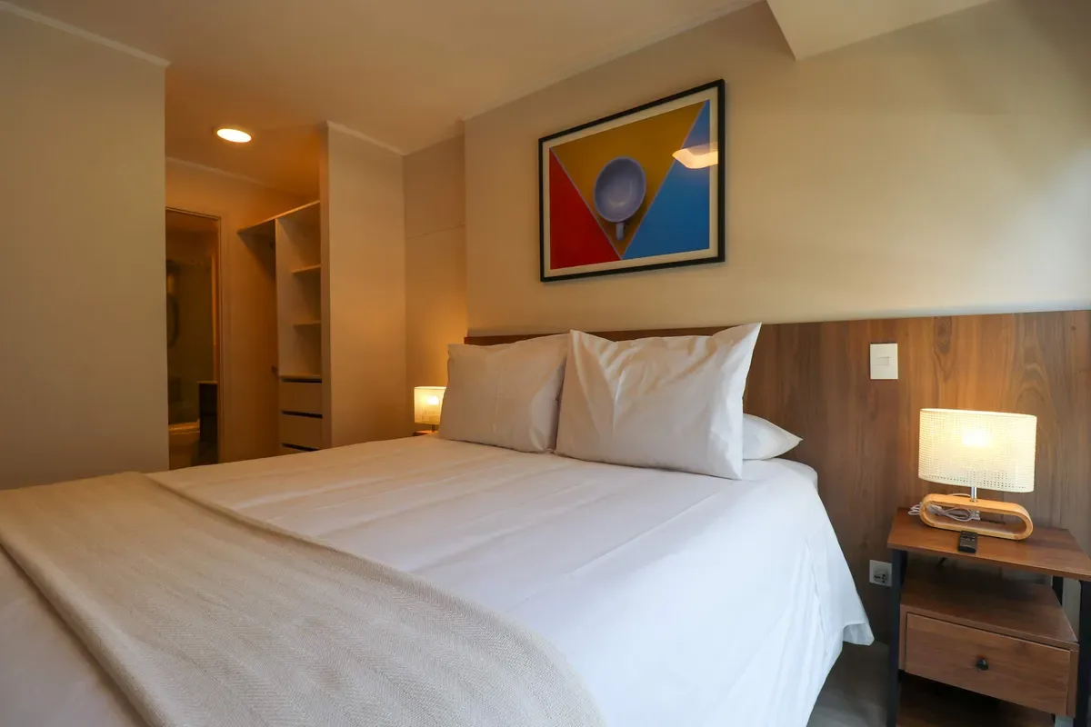 Engaging 2BR w/ Balcony in Miraflores