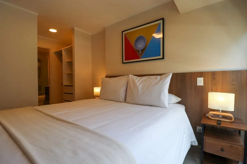 Engaging 2BR w/ Balcony in Miraflores