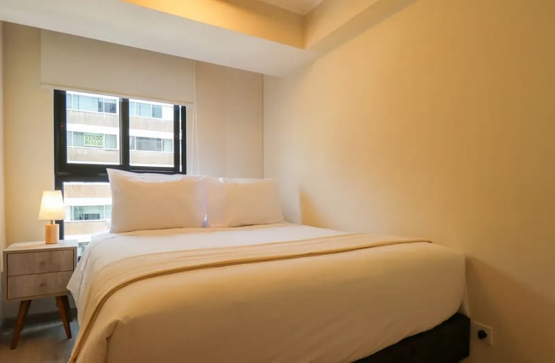 Engaging 2BR w/ Balcony in Miraflores
