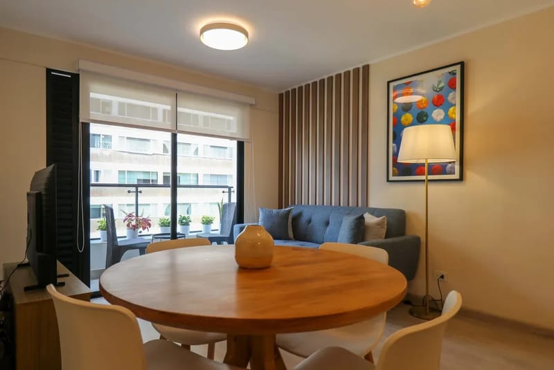 Engaging 2BR w/ Balcony in Miraflores