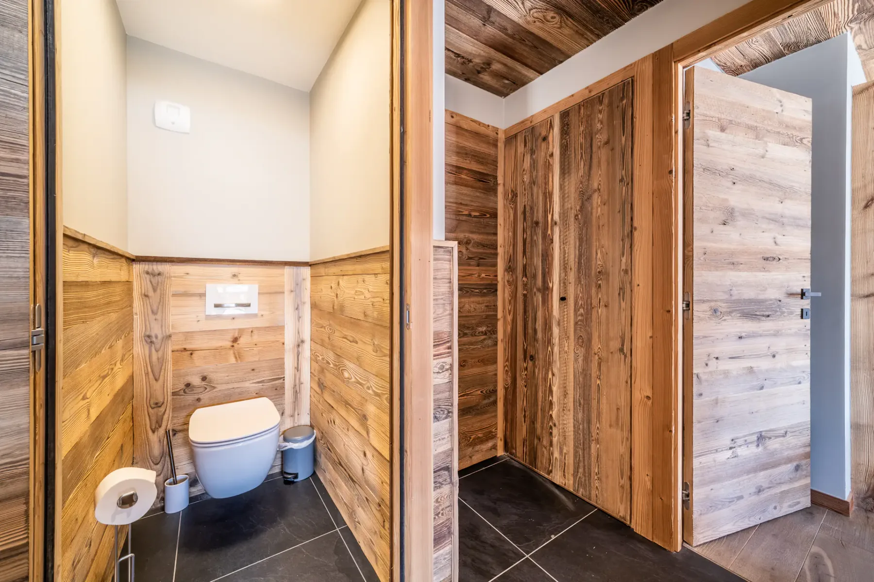 Modern bathroom walk-in shower mountain views chalet Floquet de Neu Les Gets