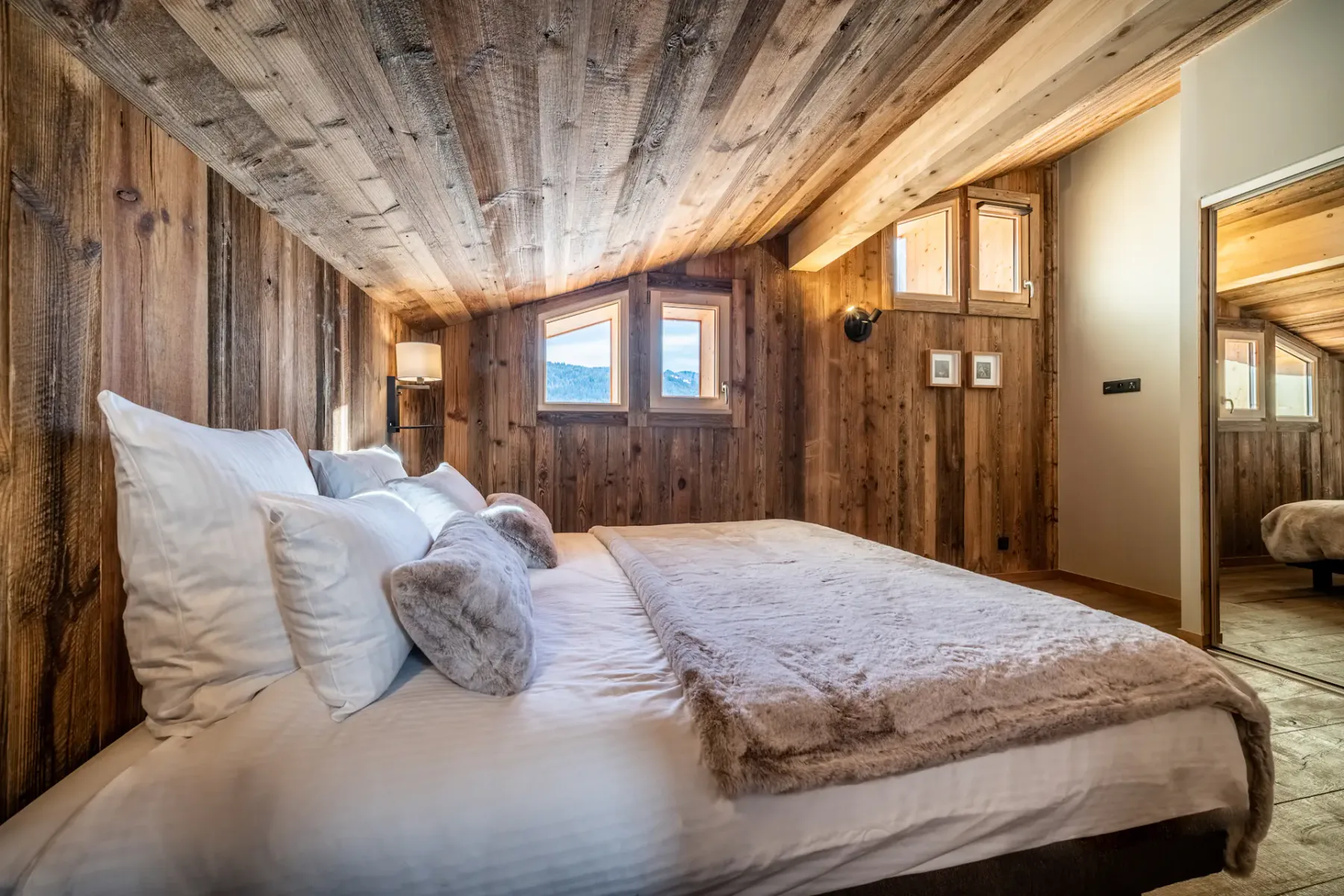 Luxury double ensuite bedroom mountain views chalet Floquet de Neu Les Gets