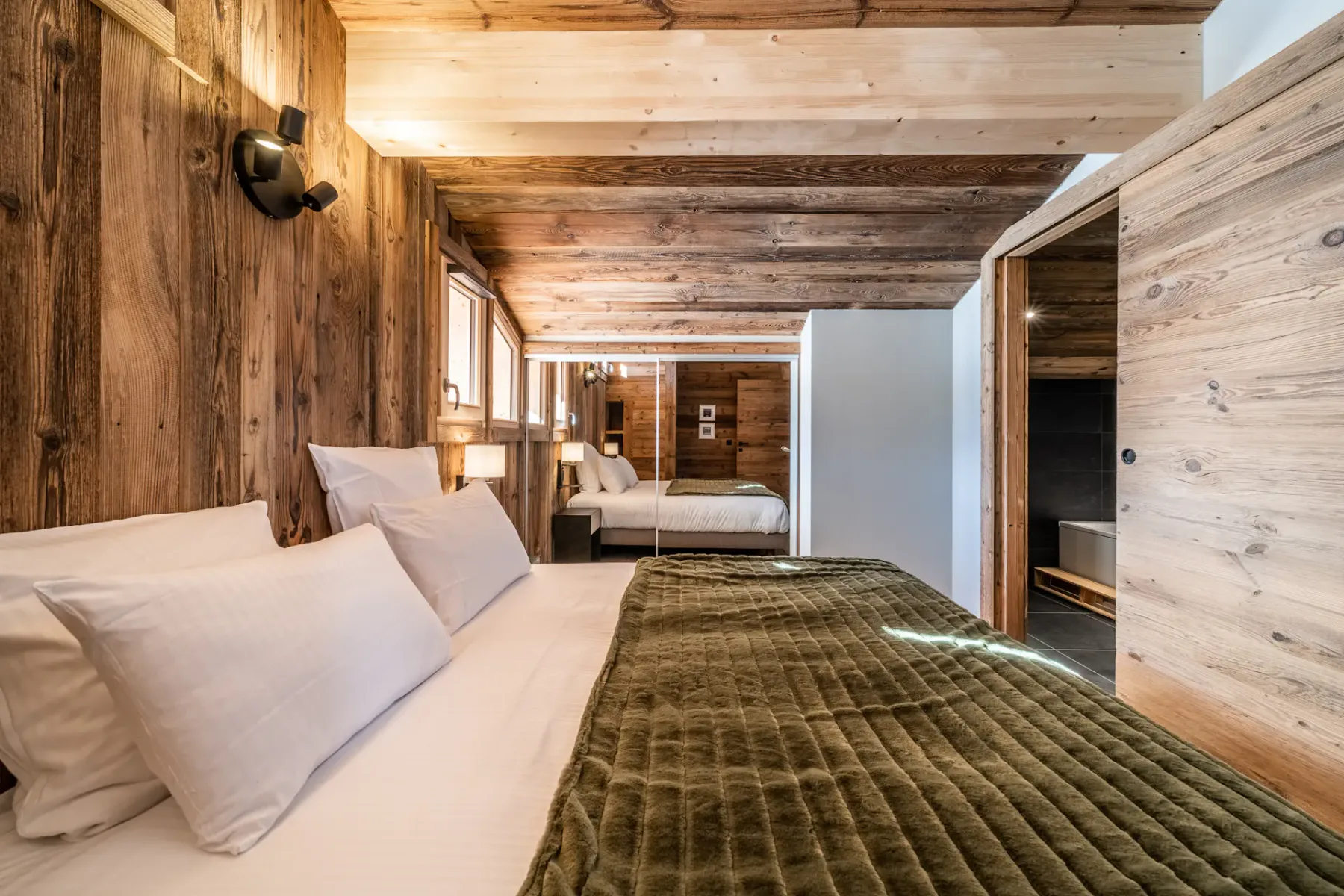 Luxury double ensuite bedroom mountain views chalet Floquet de Neu Les Gets