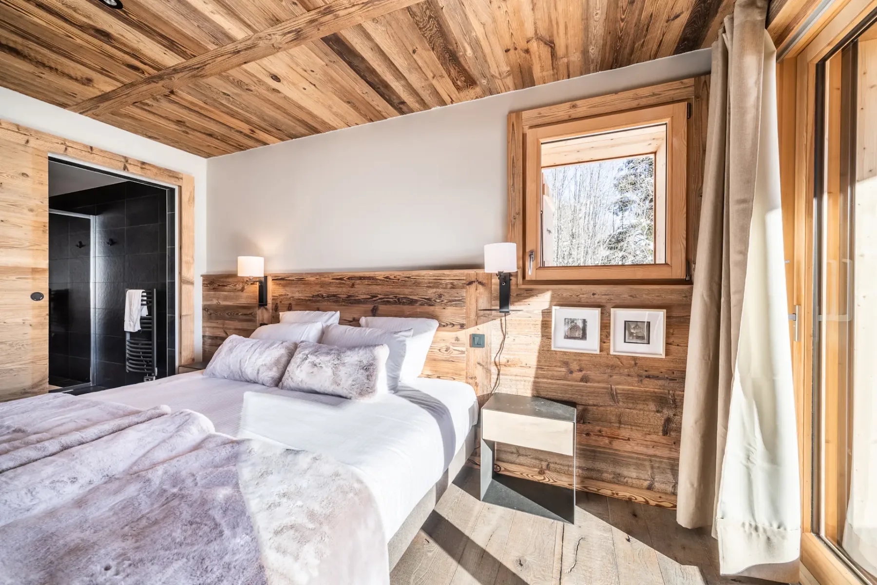 Luxury double ensuite bedroom mountain views chalet Floquet de Neu Les Gets