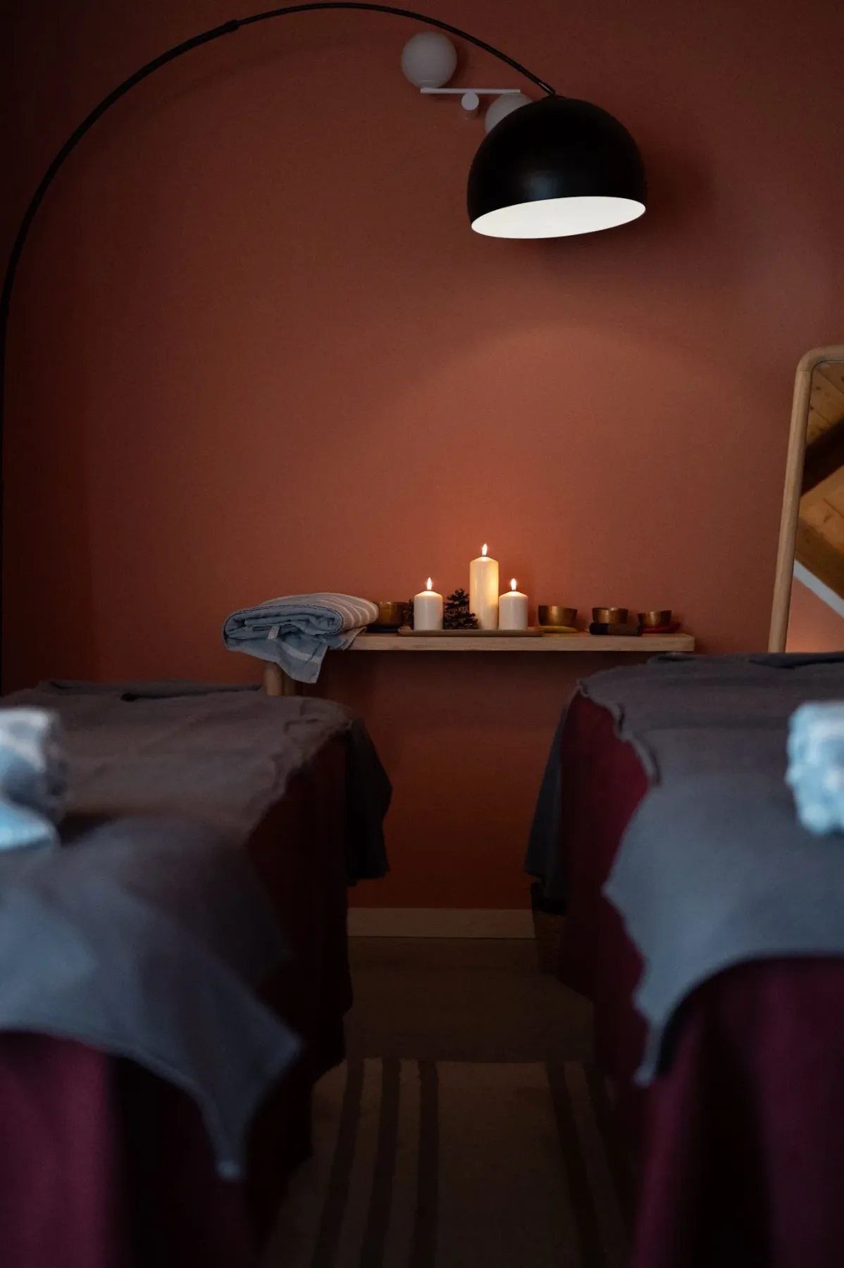 The massage room.