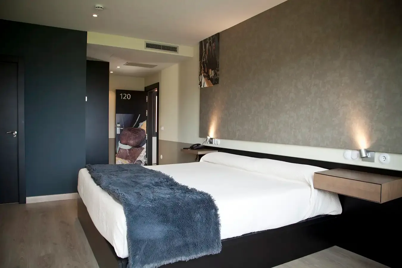 Sea-view room