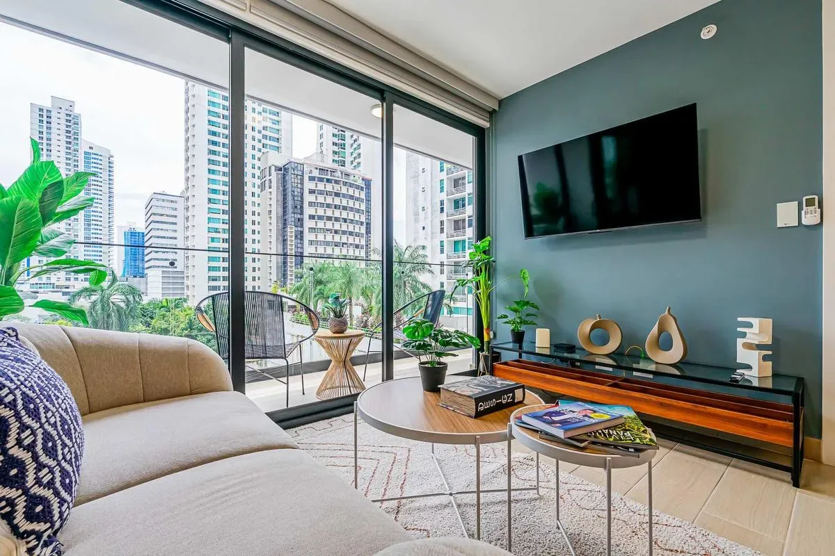 Bright 1BR in San Francisco w/ Balcony