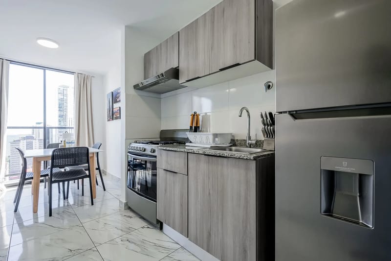 Sunny 1BR on Calle 50 w/ View