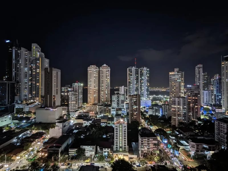 Sunny 1BR on Calle 50 w/ View