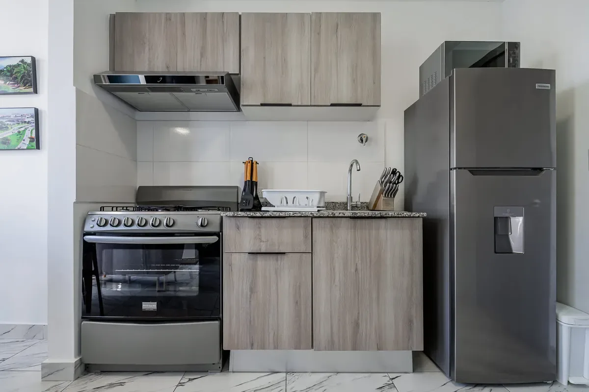 Sunny 1BR on Calle 50 w/ View