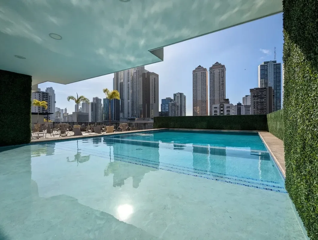 Sunny 1BR on Calle 50 w/ View
