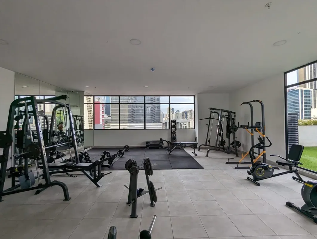 Sunny 1BR on Calle 50 w/ View