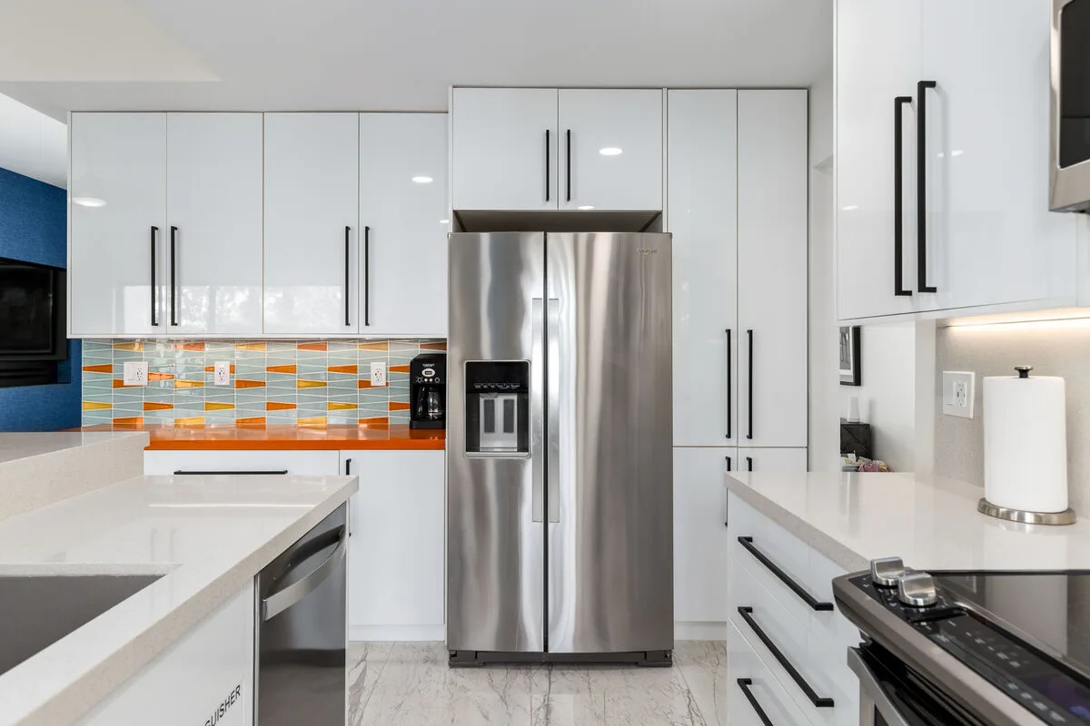 Poolside Gossip